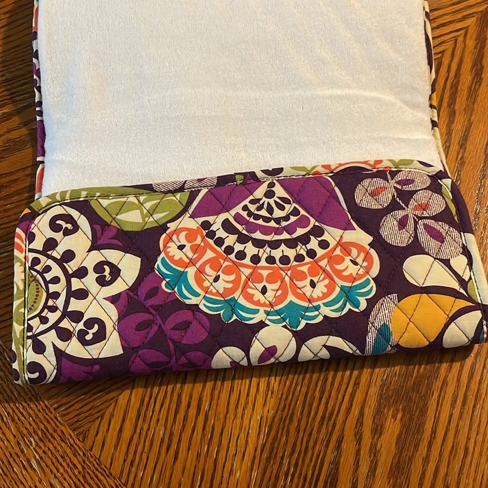 Vera Bradley changing pad-retired pattern plum crazy NWOT, never used